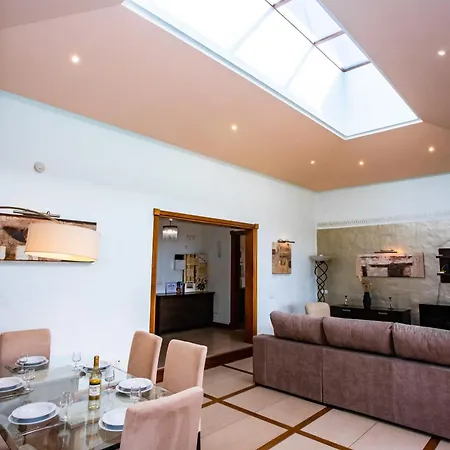 Eslanzarote Longa, Super Wifi, Heated Pool, Sat Tv Yaiza