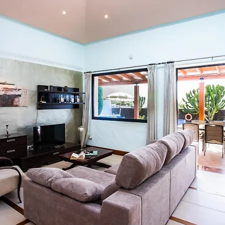 Eslanzarote Longa, Super Wifi, Heated Pool, Sat Tv Villa Yaiza