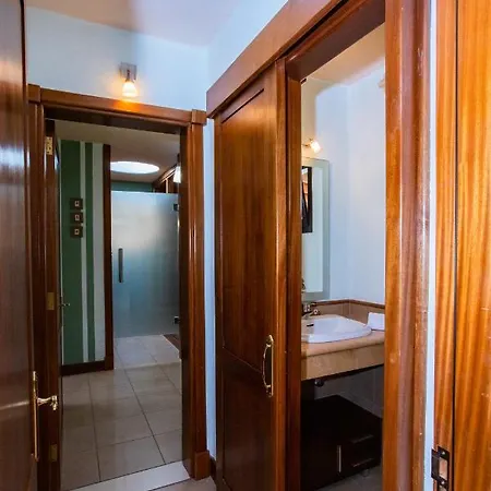 Eslanzarote Longa, Super Wifi, Heated Pool, Sat Tv Villa
