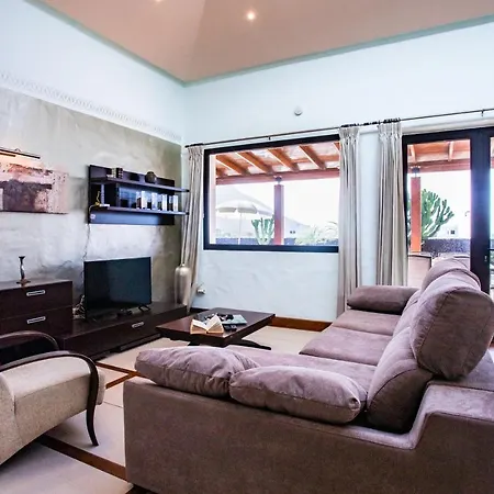 Eslanzarote Longa, Super Wifi, Heated Pool, Sat Tv * Yaiza